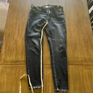 Kancan kurvy ultra high rise skinny like new size 31
